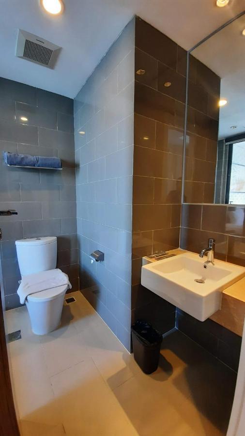 Expressia Hotel マカッサル エクステリア 写真