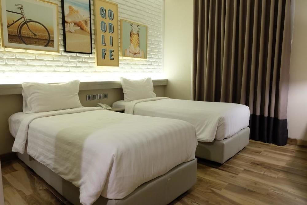 Expressia Hotel マカッサル エクステリア 写真